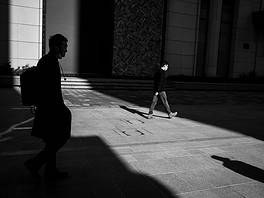 This image is one of the classic examples of street photography