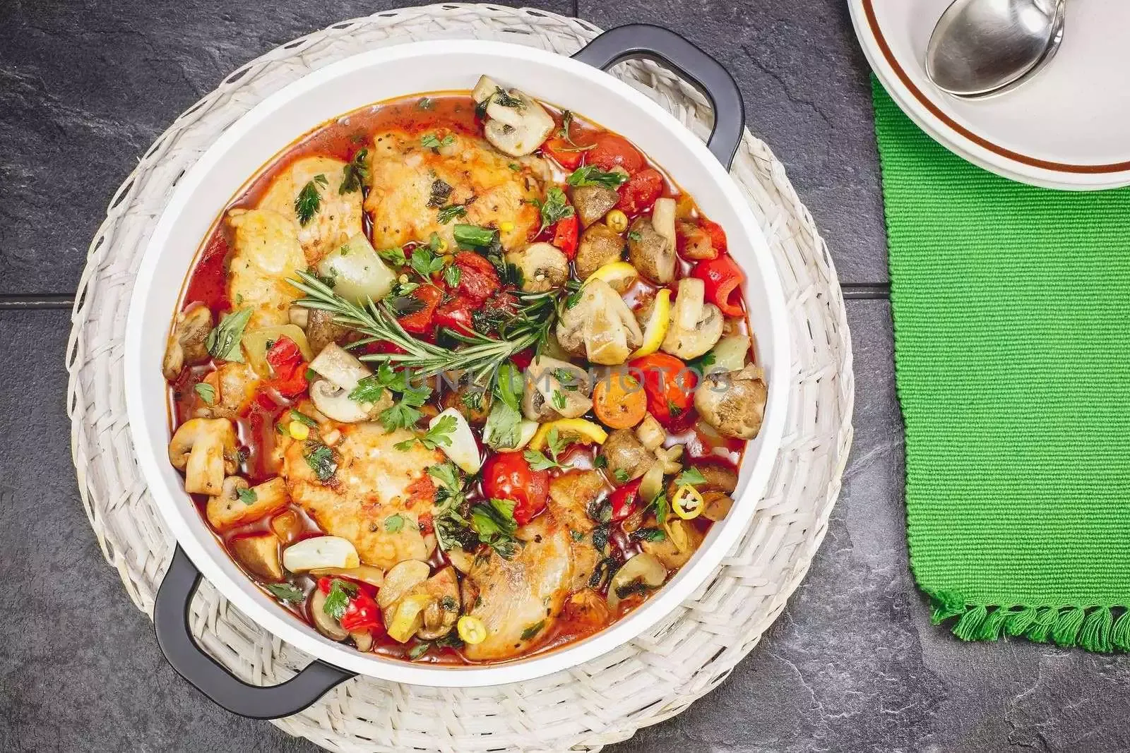15 Quick and Delicious Crockpot Chicken Recipes 13 Chicken Cacciatore