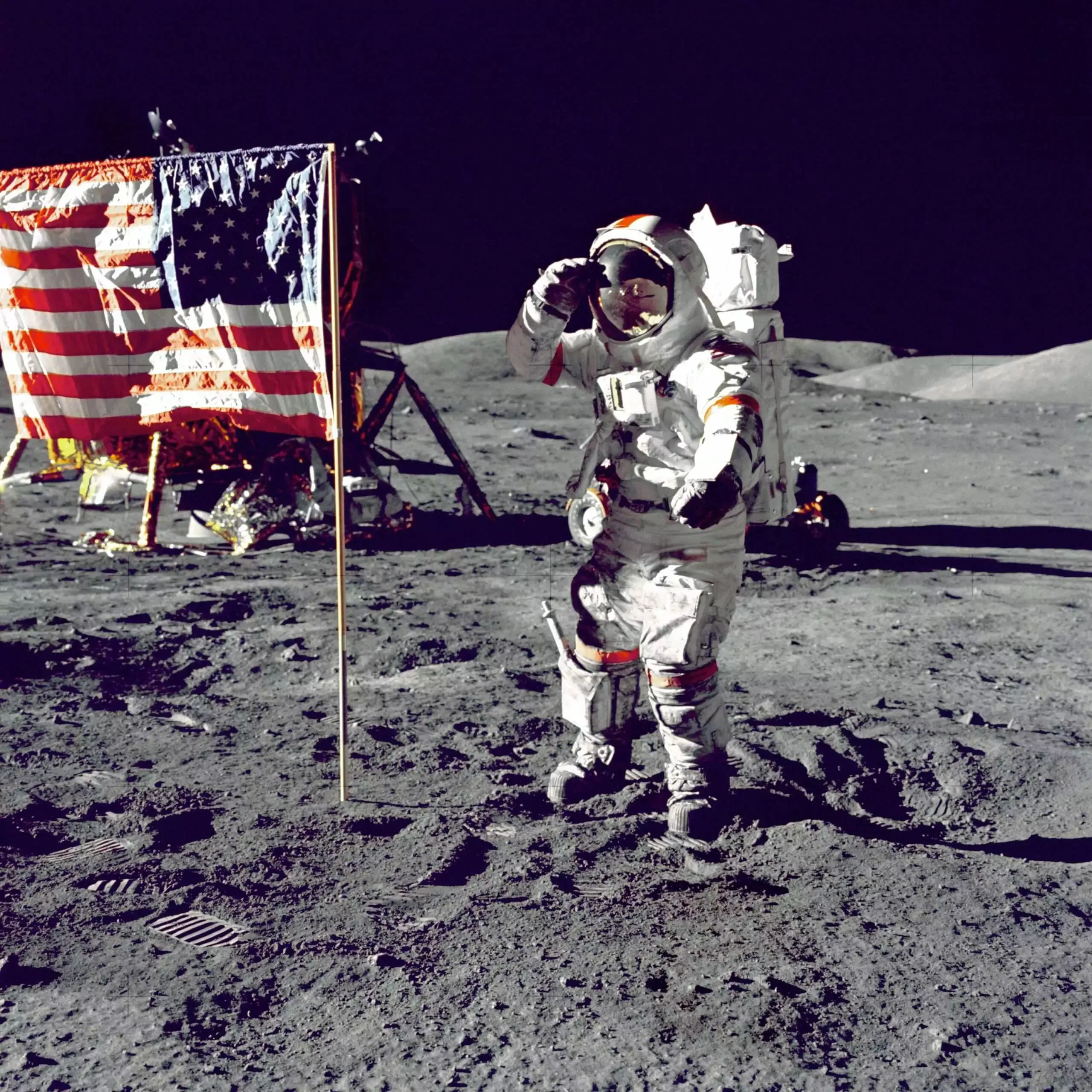Why Do We Only See One Side Of The Moon? 27 Amazing Facts You Must Know! 9 Flag On Moon