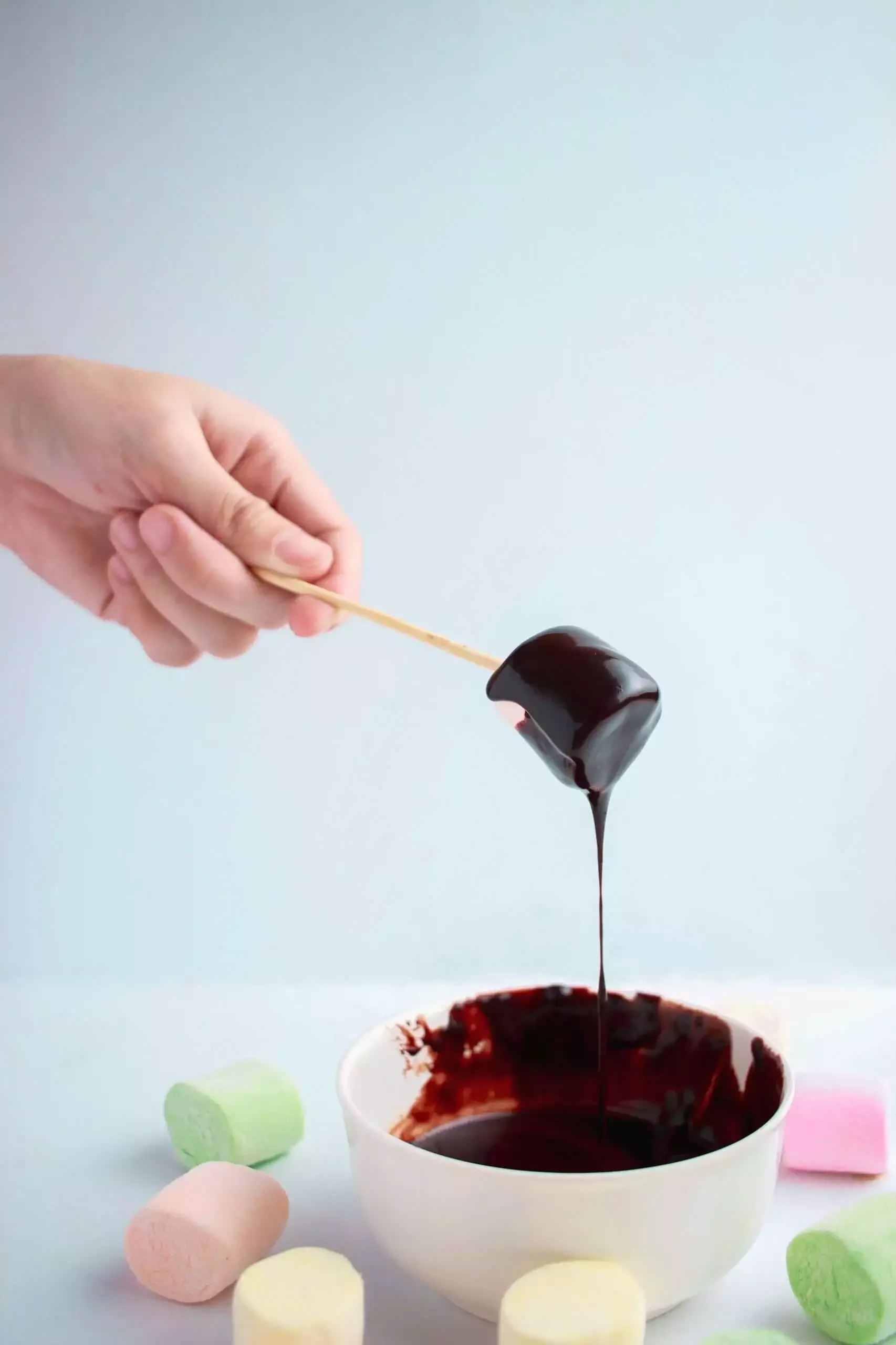 How to Make Chocolate Syrup at Home? An Amazing 101 Guide! 17 marshmallow dipped in chocolate syrup