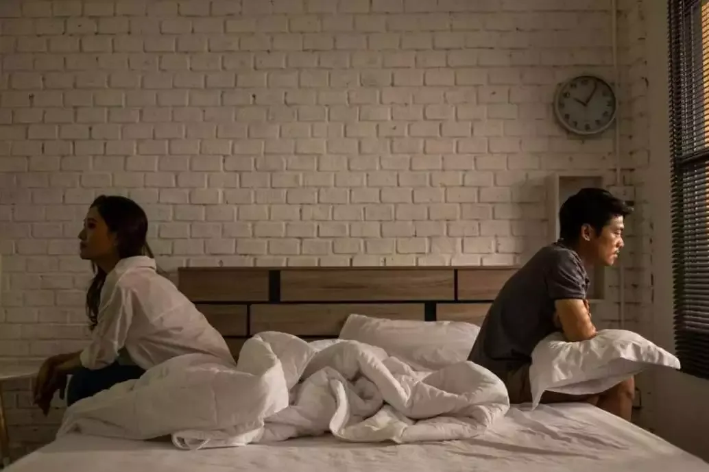 Top Signs You Are Falling for The Wrong One 13 Top Signs You Are Falling for The Wrong One 2