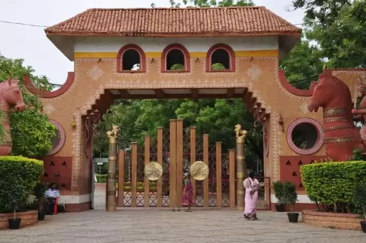 7 Must Visit Places In Hyderabad 9 Shilparamam