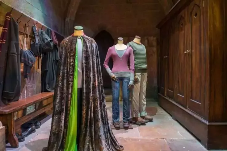 Potterheads: The Invisibility Cloak Would Soon Be a Reality 5 Invisibility cloak
