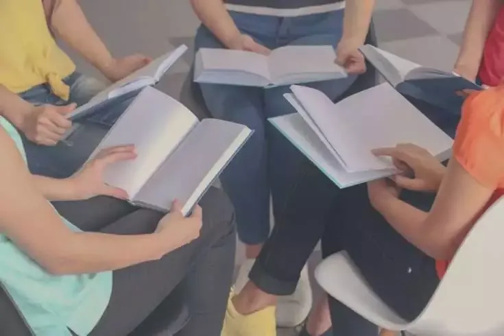 10 New Year resolutions to make college life better in 2016 10 Book club