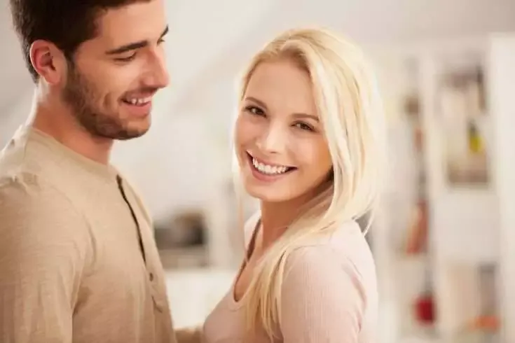 Awesome Relationship: The Pros and Cons of Being In One 8 Relationship
