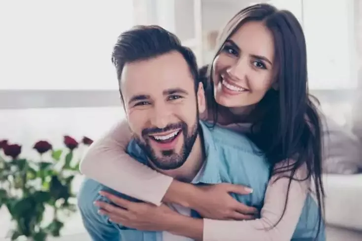 Awesome Relationship: The Pros and Cons of Being In One 6 Man and woman in a relationship