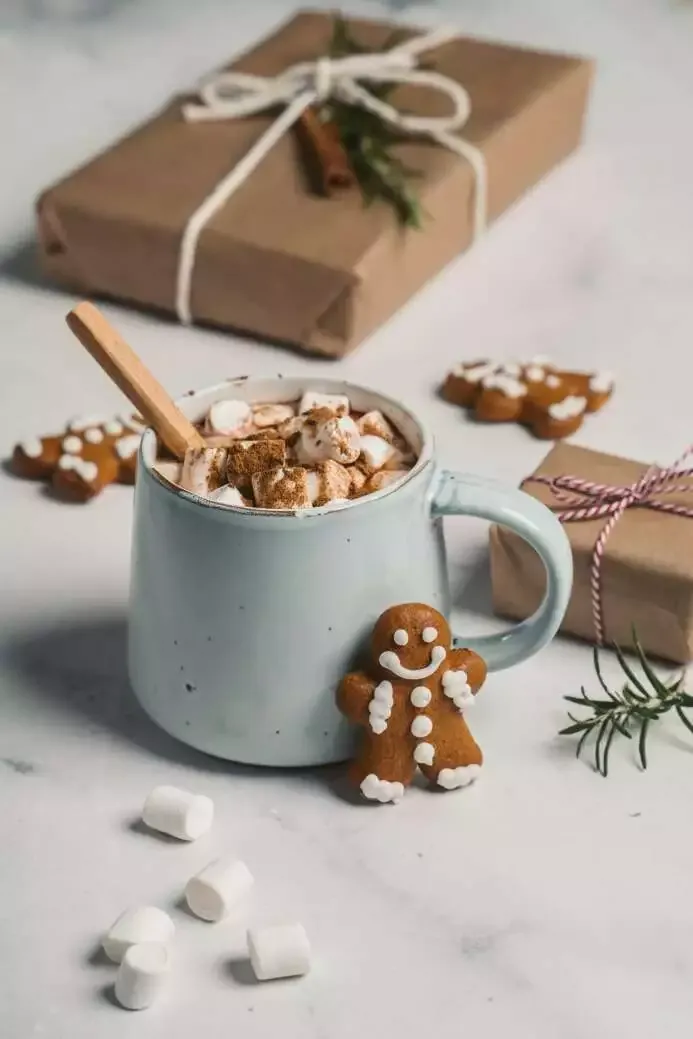 Starbucks Secret Menu Drinks: 15 Recipes You Will Love 8 gingerbread chai latte starbucks