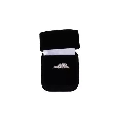 11 Stunning Diamond Alternatives - A Complete Guide 13 11 Stunning Diamond Alternatives - A Complete Guide 8