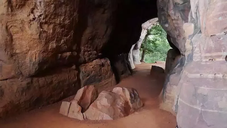 Bhimbetka Caves- 11 Things You Need To Know About The Famous Site 11 auditorium cave