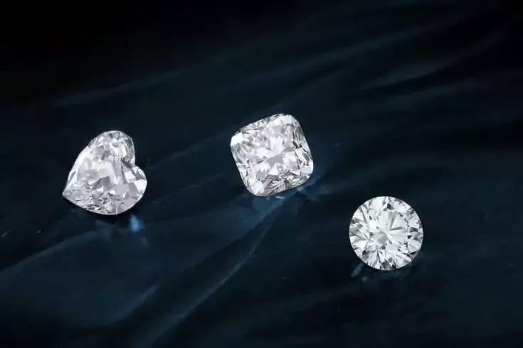 11 Stunning Diamond Alternatives - A Complete Guide 7 diamonds