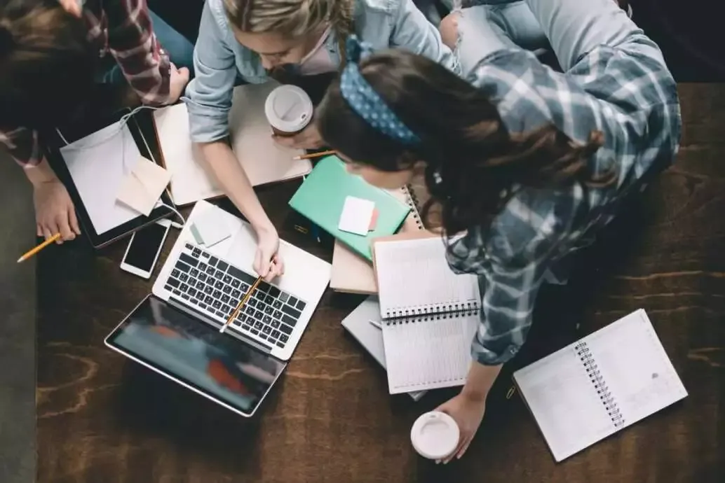 5 Ways To Make School A Comfortable Place For Students 7 Group study with laptop
