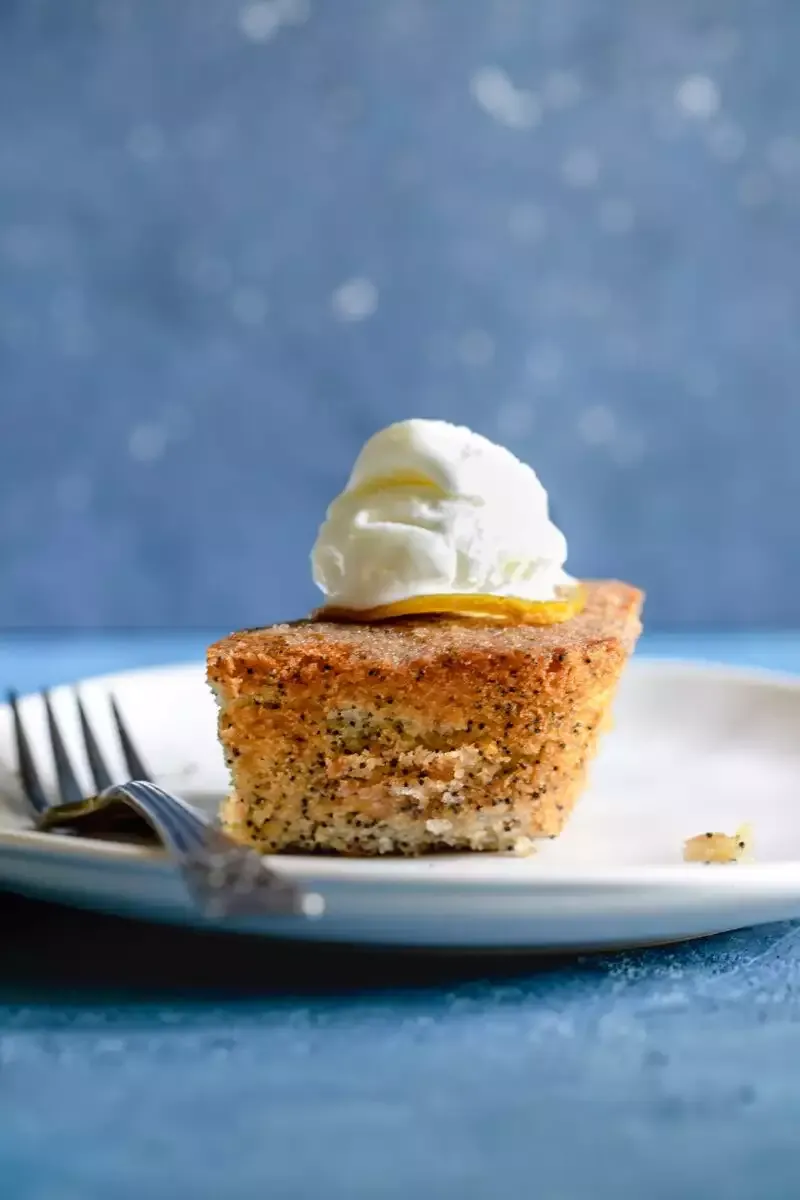 9 Perfect Pound Cake Recipes for You to Bake! 9 lemon pound cake recipe