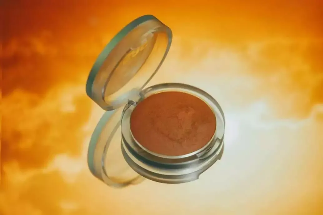 How to Do Makeup at Home (Best Guide of 2022) 12 Bronzer