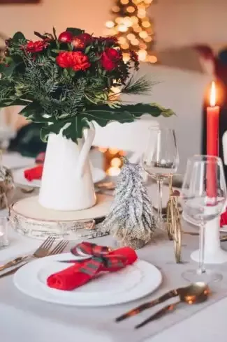 Why Do We Celebrate Christmas: 10 Reasons And Ways For Its Celebration Across The World 9 Christmas dinner