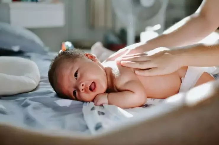 Is Baby Oil Good For Your Skin: 10 Benefits For Good Skin 7 is baby oil good for your skin