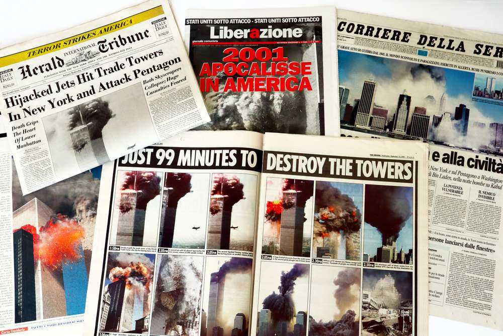 20 Historical Photographs - The Sad Past You Should Know About 8 9/11