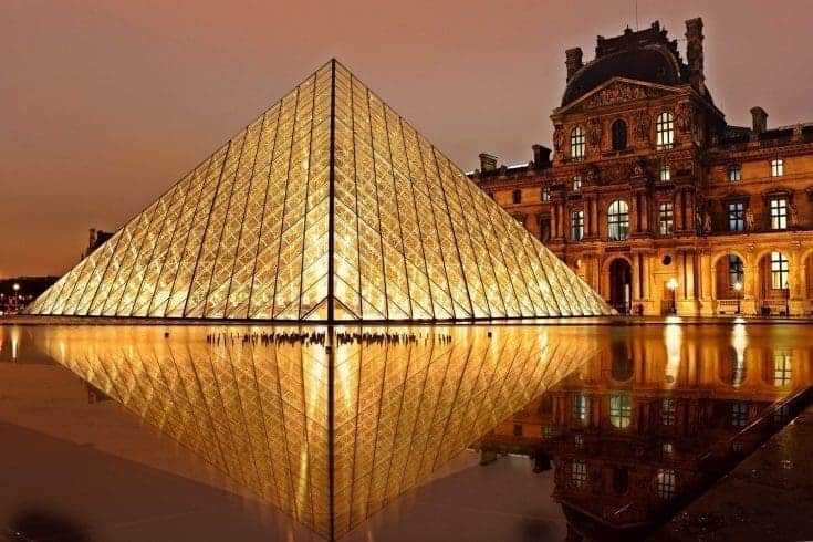 Fun Facts About Paris At Night 8 louvre museum