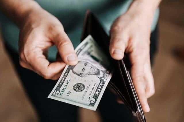 15 Most Helpful Travel Hacks You Should Know! 22 travel hacks