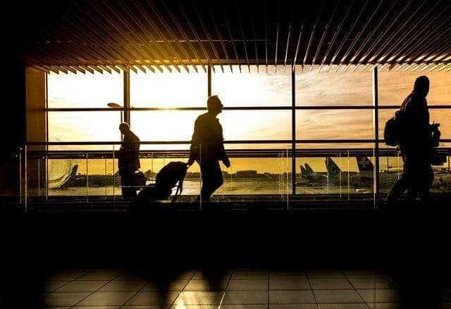 15 Most Helpful Travel Hacks You Should Know! 23 travel hacks