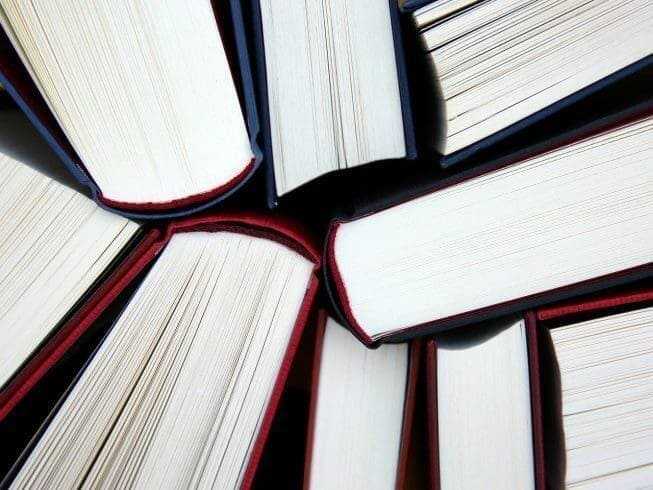 Picking a Language to Learn: Top Tips on Choosing Wisely 8 Books organized