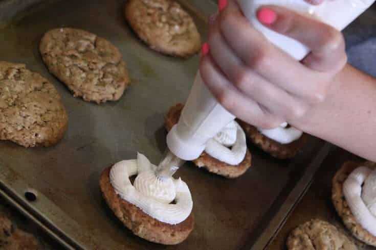 10 Tips and Tricks to Make the Best Cream Cheese Frosting Ever 12 Cream cheese frosting