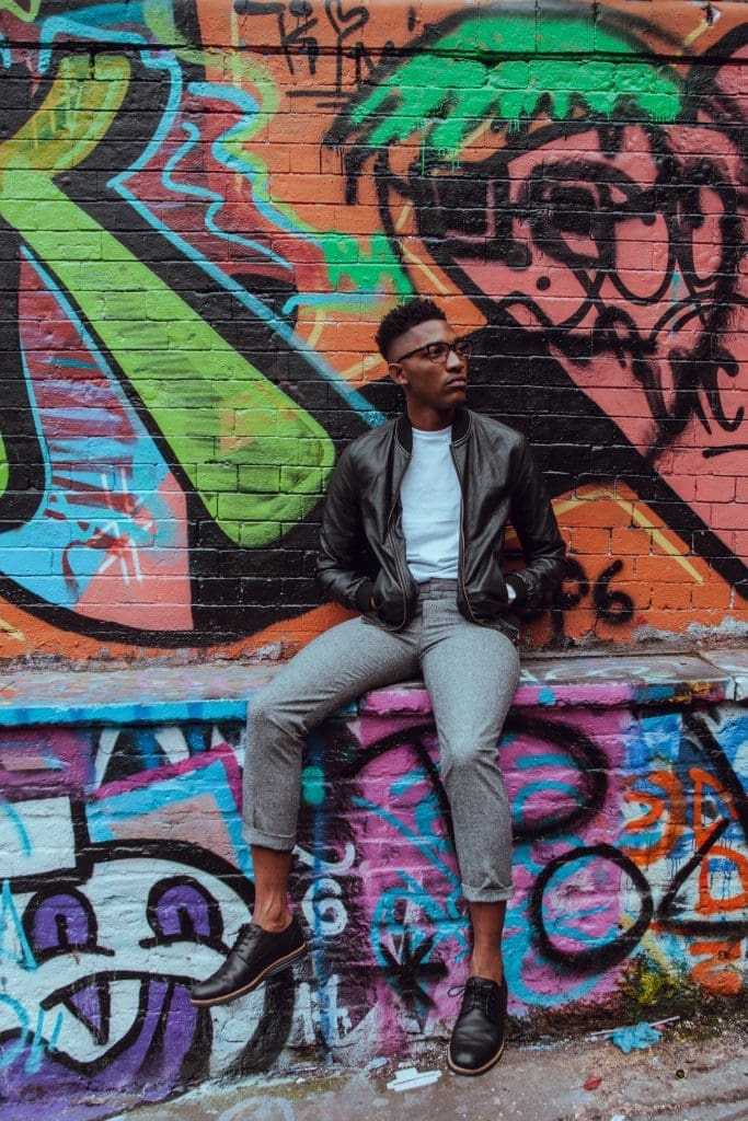 20 Genius Senior Picture Ideas for High School Seniors 4 Senior picture ideas