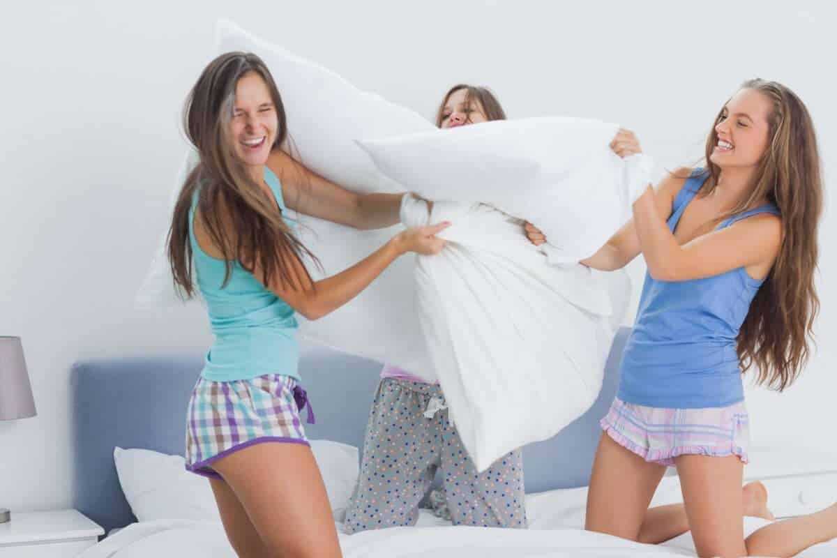 What to Do When Bored With Friends- 16 Ways to Kill Time 13 What to Do When Bored With Friends- 16 Ways to Kill Time 8