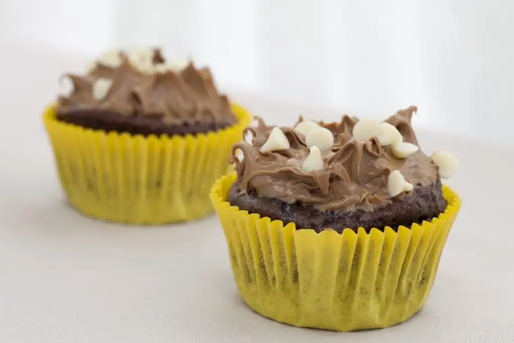 How to Make Chocolate Cupcakes: 7 Best Easy-Breezy Steps 8 How to Make Chocolate Cupcakes: 7 Best Easy-Breezy Steps 4