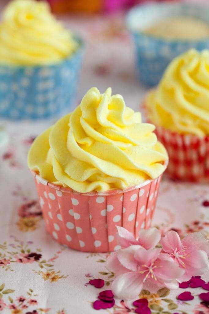 How to Make Chocolate Cupcakes: 7 Best Easy-Breezy Steps 10 How to Make Chocolate Cupcakes: 7 Best Easy-Breezy Steps 6