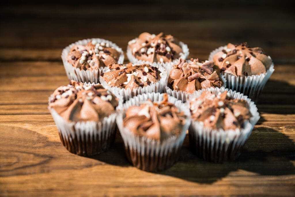 How to Make Chocolate Cupcakes: 7 Best Easy-Breezy Steps 9 How to Make Chocolate Cupcakes: 7 Best Easy-Breezy Steps 5