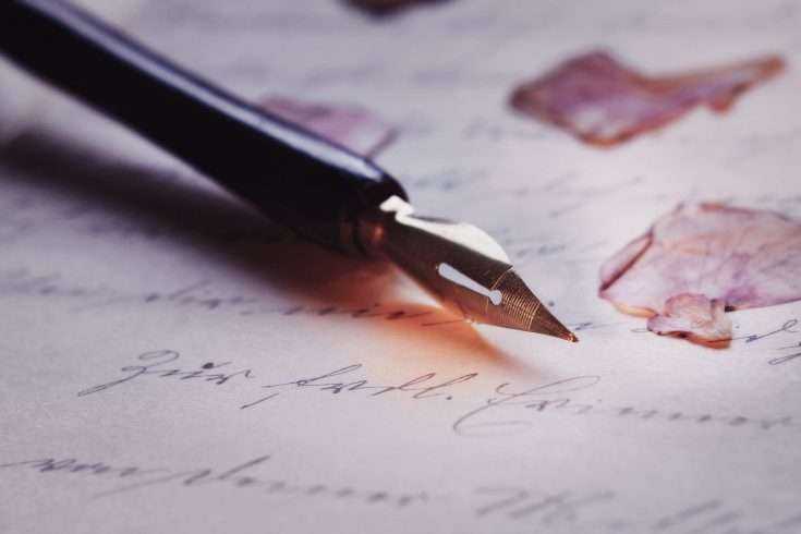 27 Best Psychological Thriller Books to Give You the Chills 9 brush pen calligraphy