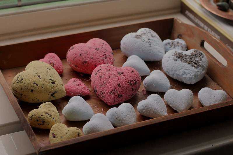 Do It Yourself Craft for Teenager: 13 Ways to Enhance Creativity to a Great Level 10 Heart shaped bath bombs