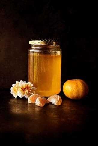 What Is a Natural Antibiotic:10 Best Natural Antibiotics to Try Today at Home 9 manuka honey