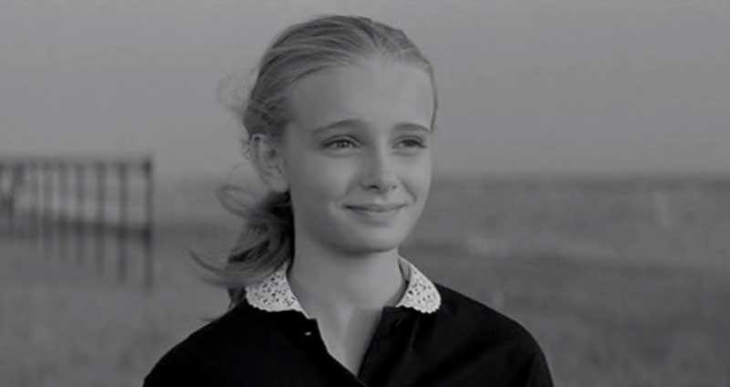 Contemplating a Good Old Italian Movie..... 16 Marcello's last meeting with innocence; Marcello meets her at a restaurant and compliments her beauty, yet in a while forgets her