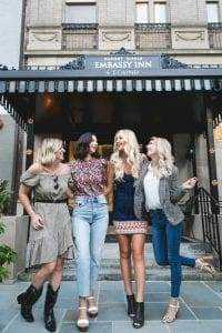 The Top 15 Things Girls will Do Any Day! 11 Girls hanging out together