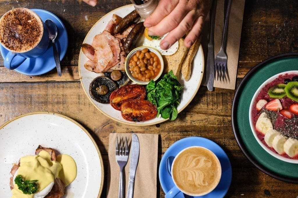 Top 30 Productive Ways on How To Spend Time Without the Internet 12 cook a meal