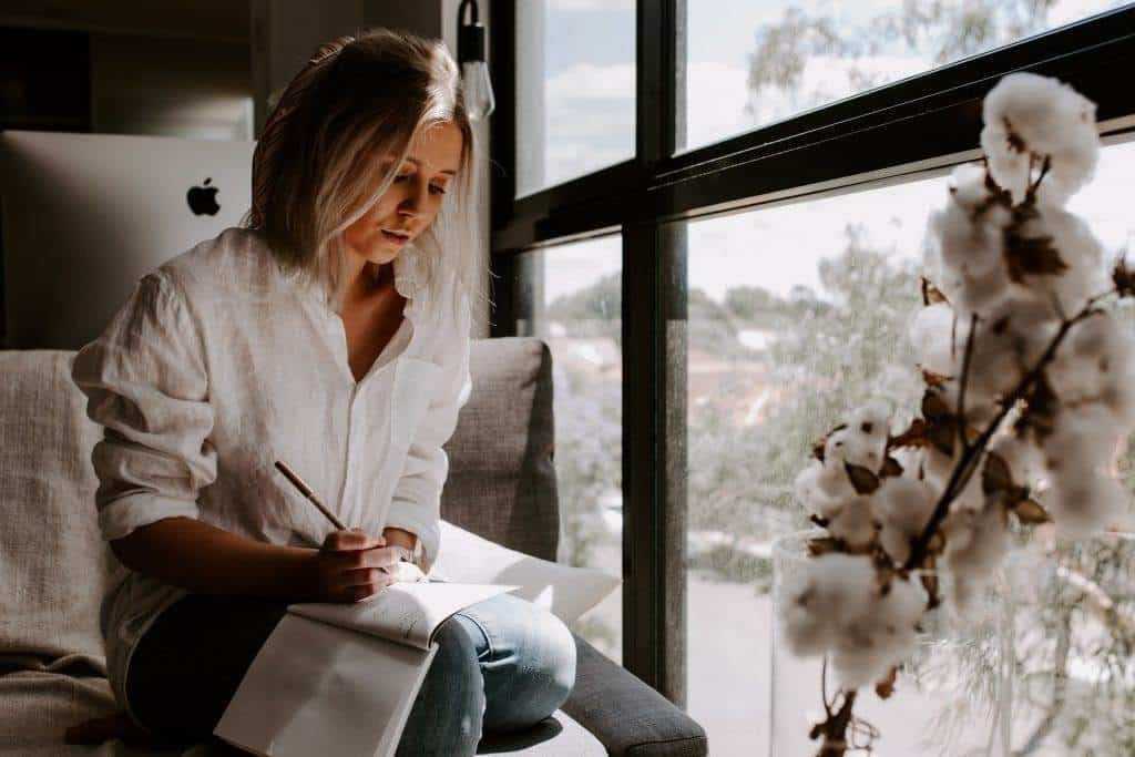 Top 30 Productive Ways on How To Spend Time Without the Internet 37 write your heart out