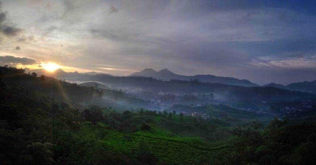 Top 15 Mesmerizing Hill Places in Kerala! 14 hill places in kerala