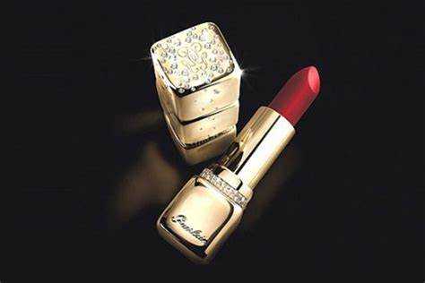 Top 25 Fun Lipstick Facts That You Didn't Know Of! 15 Fun Lipstick Facts