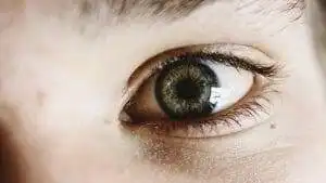 6 Easy False Eyelash Tips and Tricks 10 False eyelash tips and tricks