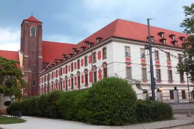 Top 10 Amazing Libraries Around The World 2 Top 10 Amazing Libraries Around The World 2
