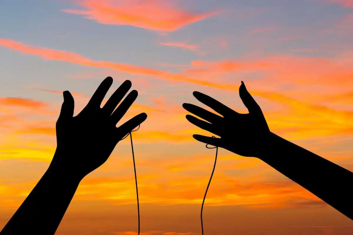 What Is A Twin Flame: 10 Signs That You've Found Yours 10 What is a Twin Flame