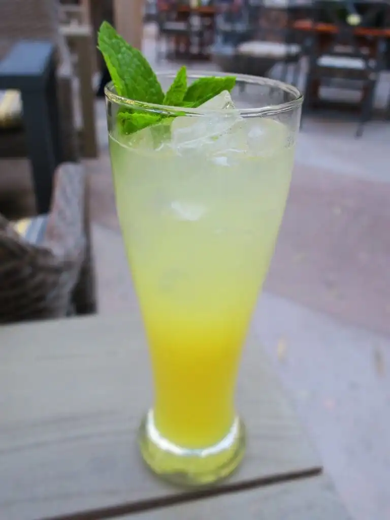 What Is Mocktail: 10 Best Mocktail Recipes To Try Out Today! 15 pineapple mojito
