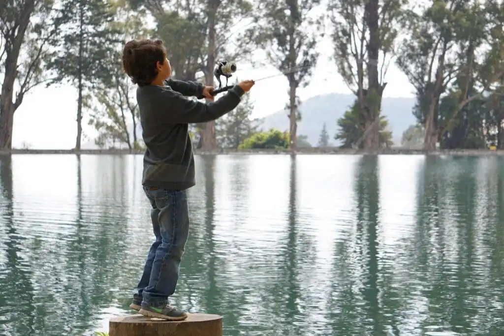 26 Interesting hobbies for kids 15 Fishing