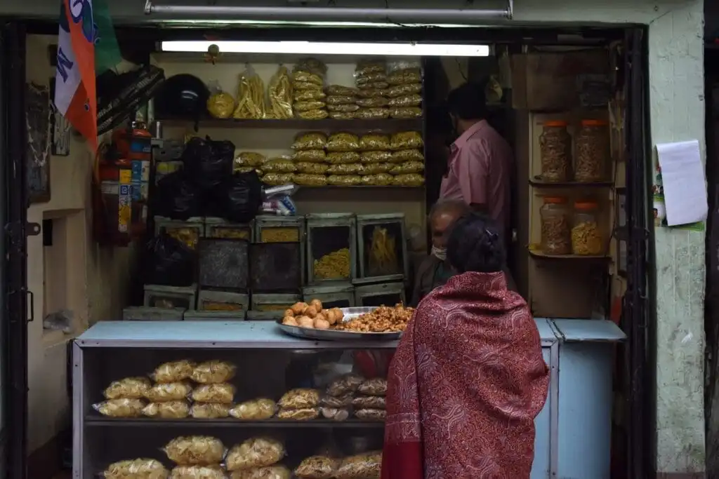 26 Things To Do In Kolkata For A Thrilling Experience 18 Street Food