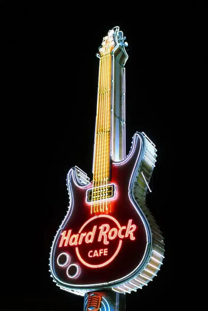 30 Best Restaurants in Bangalore For Foodies 12 Hard Rock cafe- best restaurants in bangalore for music lovers