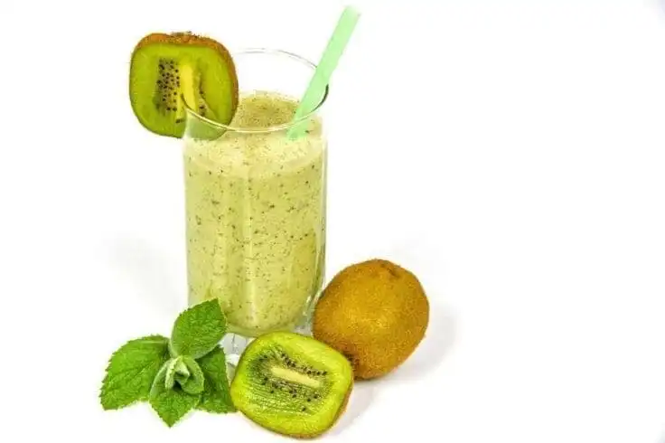 Protein Smoothies for Weight Loss- 14 Best Protein Smoothie Recipes to Try Today! 23 kiwi smoothie