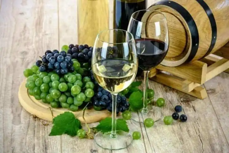 11 Stunning Ways In Which Red Wine Benefits Your Body 10 Red Wine Benefits