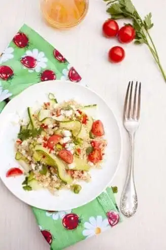 Vegetarian Dinner Ideas: 10 Quick and Easy Vegetarian Dinner Recipes You Can Try Today! 9 Quinoa salad