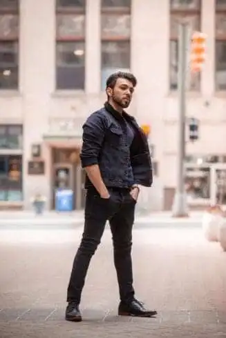 What to Wear With Black Jeans Men (Fashion Guide 2022) 8 what to wear with black jeans men